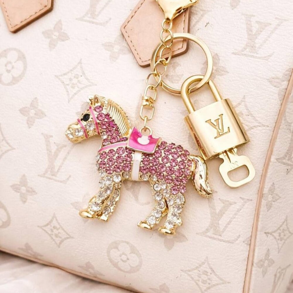 LV Authentic Gold Padlock 🔒 Key Set w/ Unbranded Horse Keychain Charm